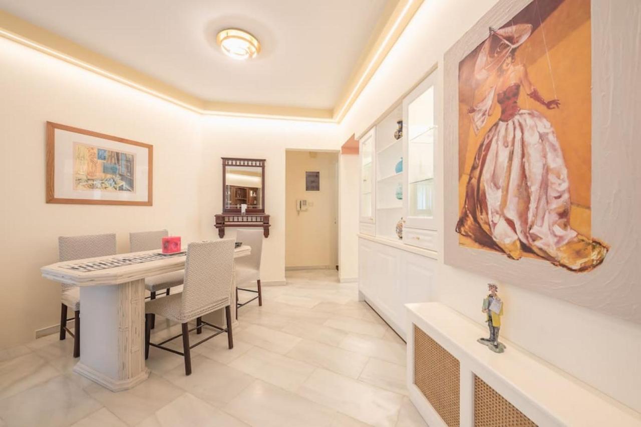 Apartment 3br Next To Panormou Metro!