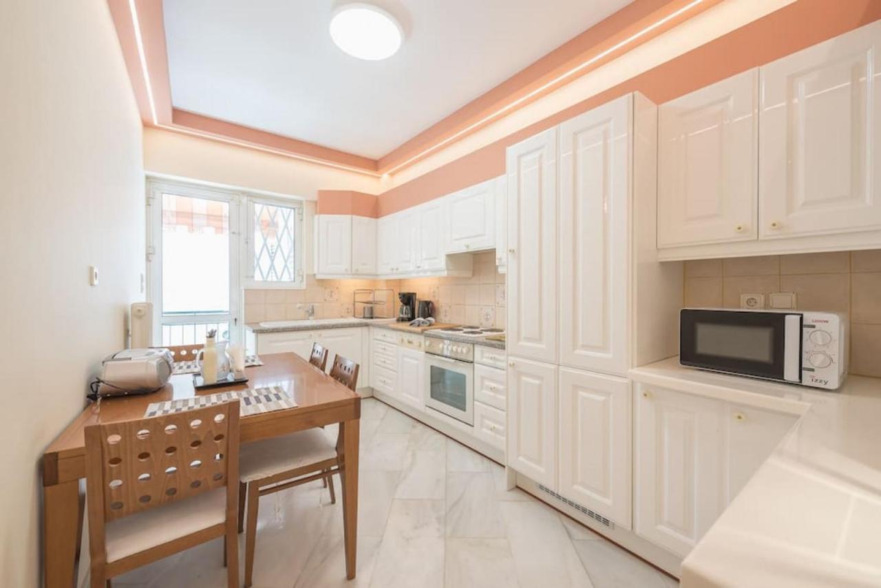 Apartment 3br Next To Panormou Metro!