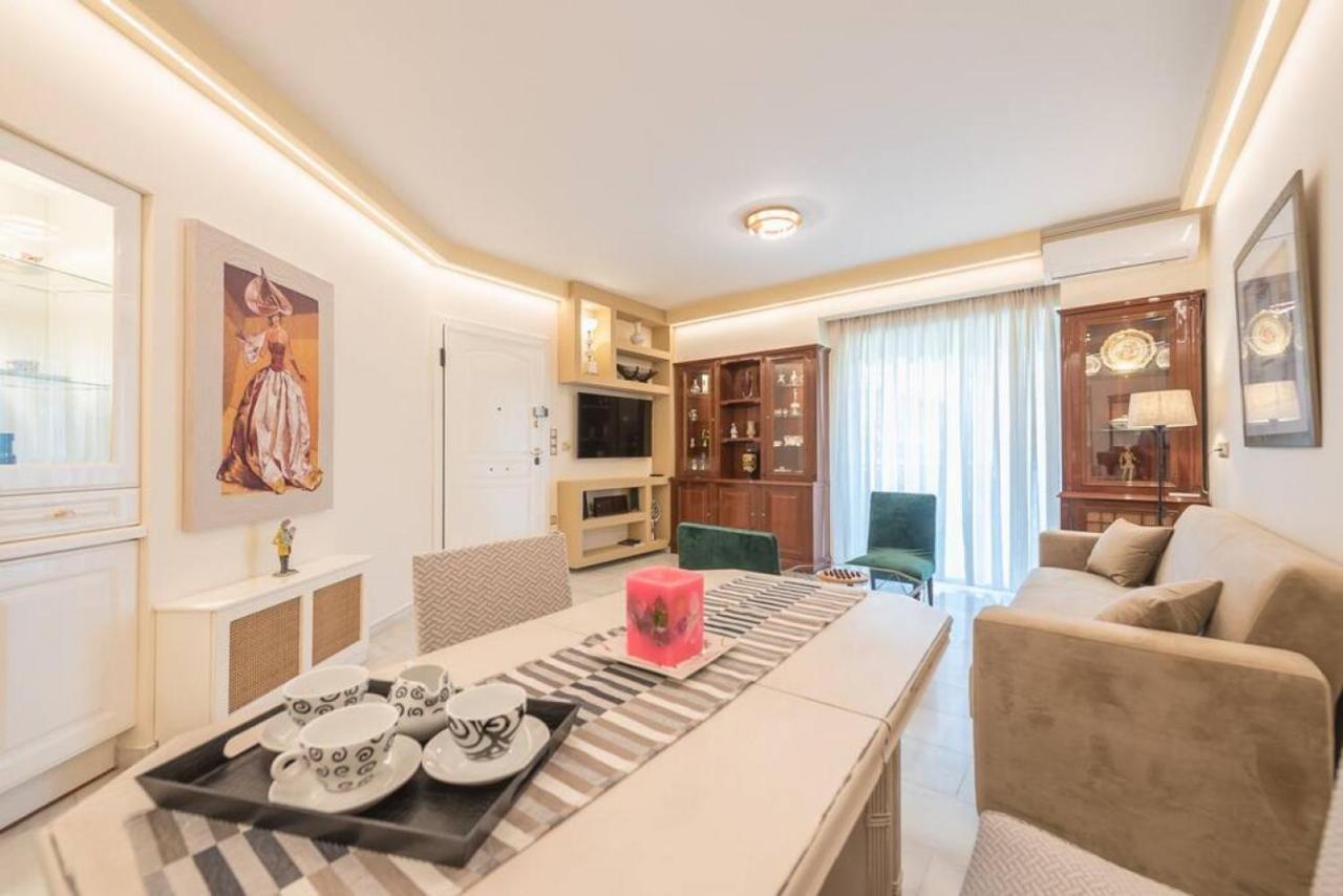 Apartment 3br Next To Panormou Metro!
