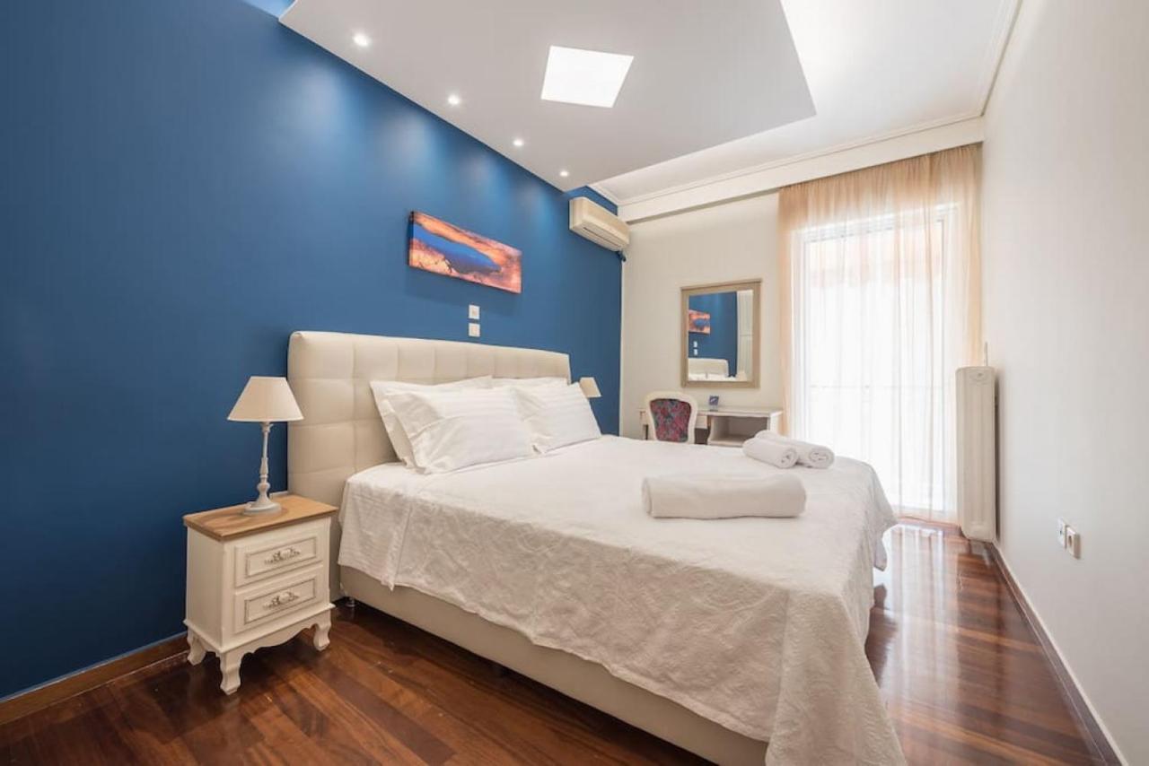 Apartment 3br Next To Panormou Metro! *